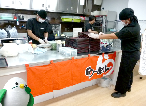 ハートちゃん訪問ラーメン1