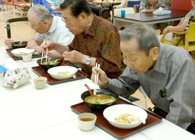 ハートちゃん訪問ラーメン3