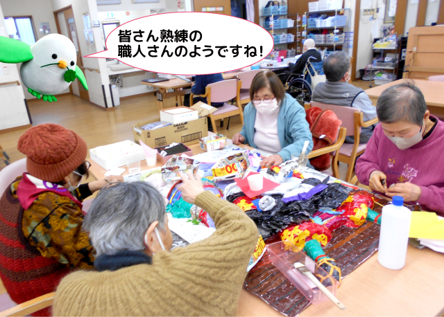ハートちゃんが行く♪その107 壁画アートの世界へようこそ（リハビリプラザ羽曳野 ちぎり絵制作PART2）5