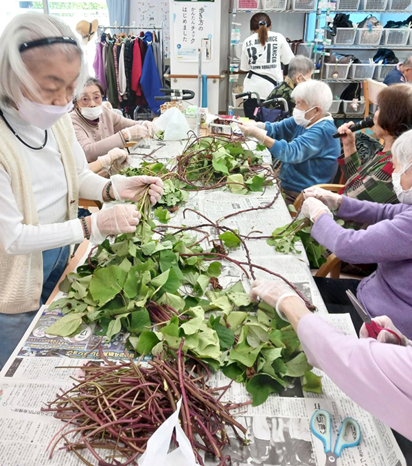 みんなで芋掘り＆お料理（リハビリプラザ深野）5