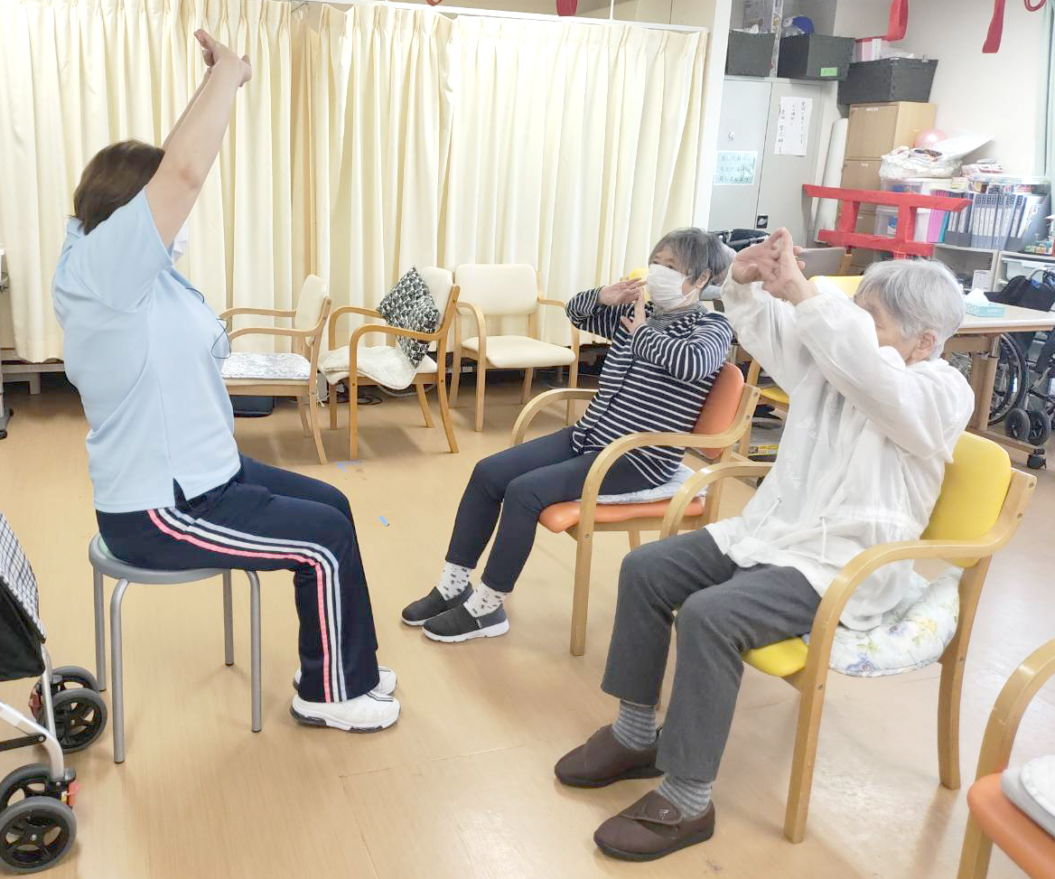 有料老人ホームの取り組みNo.6 フレイル予防体操1
