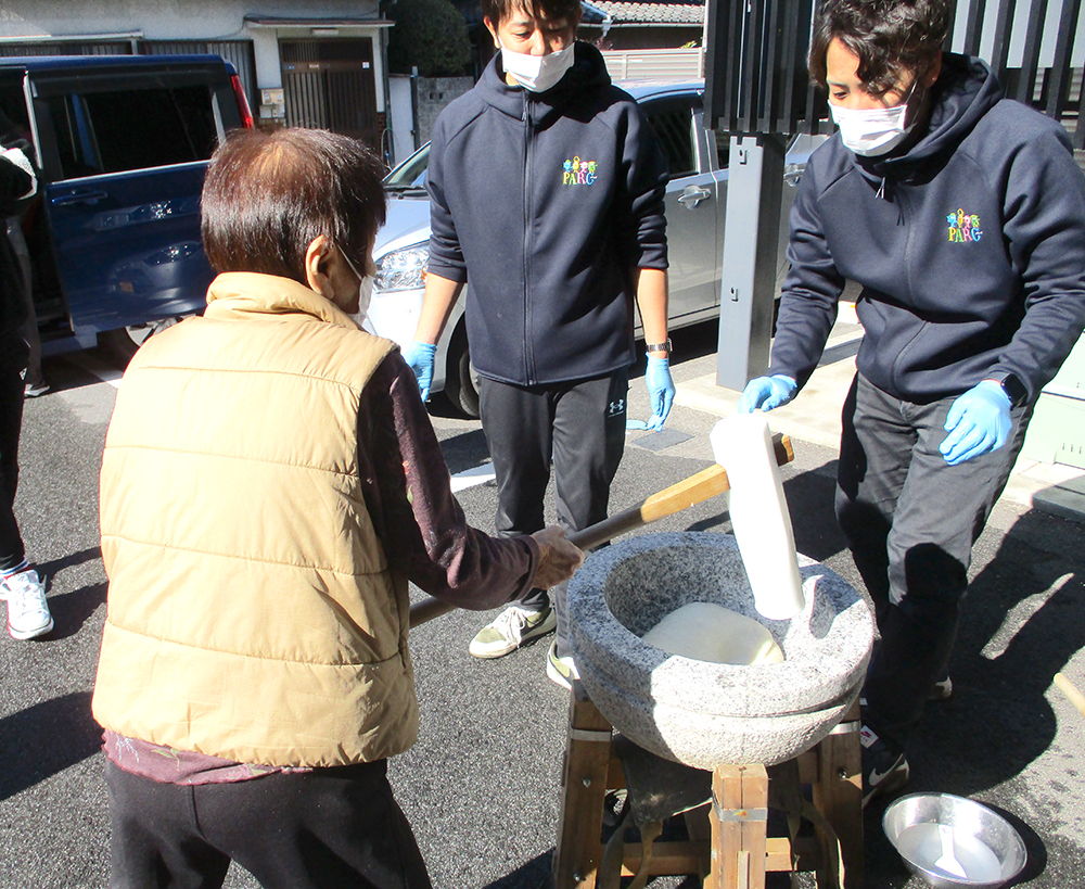 餅つき大会（リハビリプラザ東大阪）1